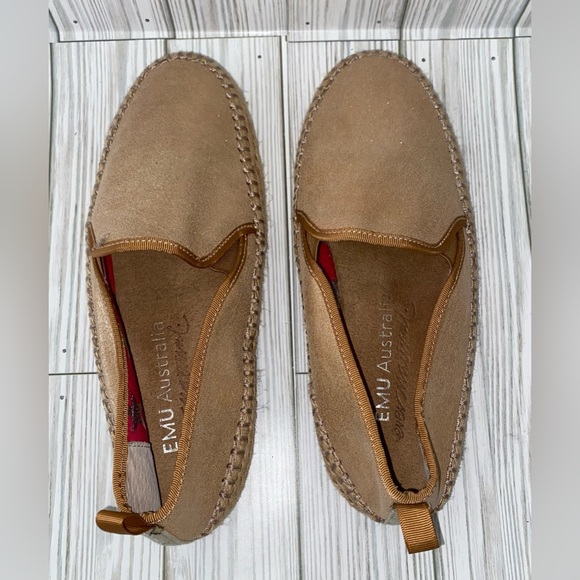 EMU AUSTRALIA Girls Gold Slip On K6 - Picture 11 of 11